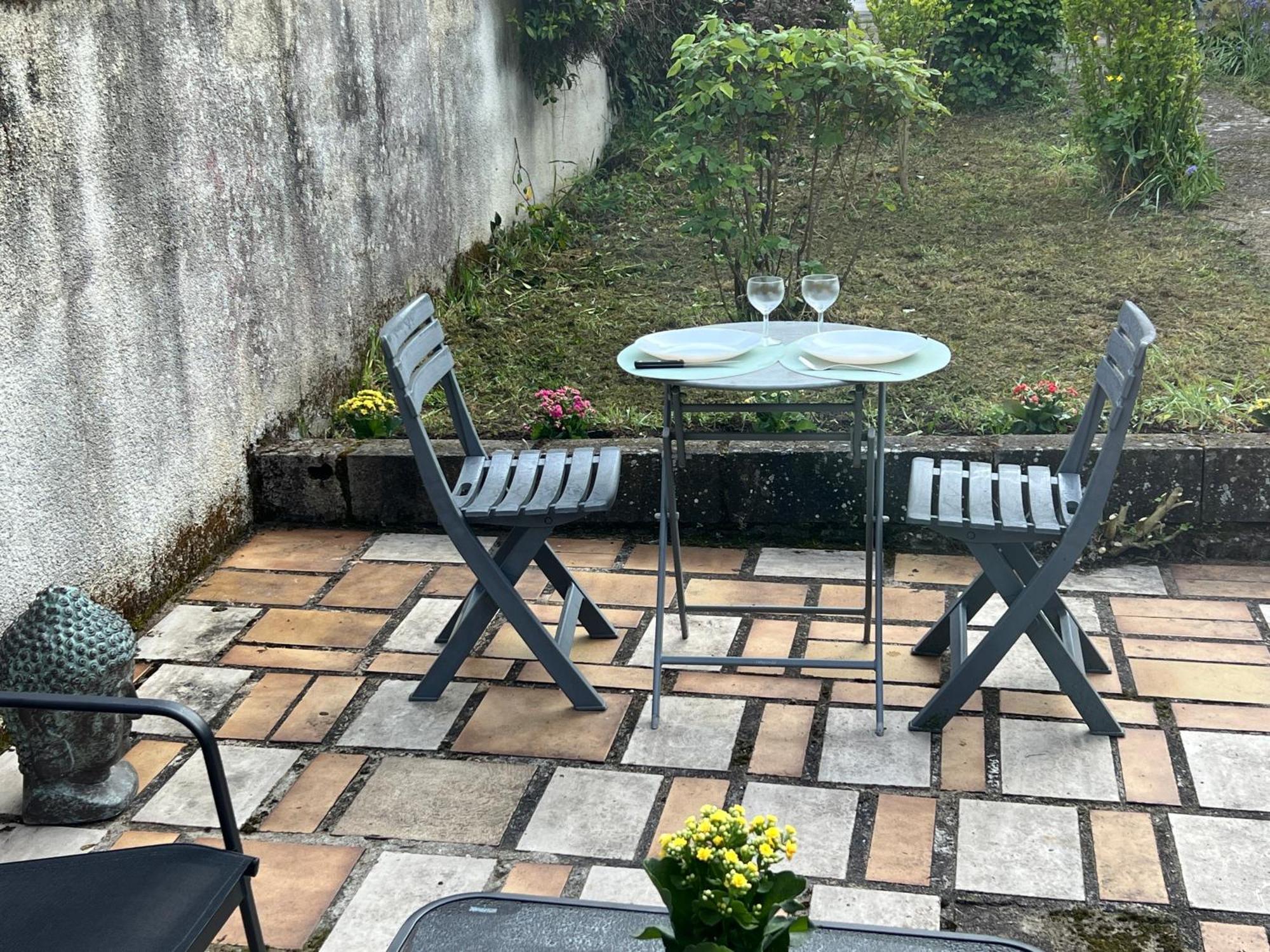 Studios Cozy 2A4 Pers Avec Jardin I Proche Futuroscope Chatellerault Exterior photo